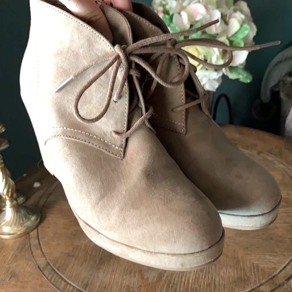 Never worn - tan suede - dolce vita booties